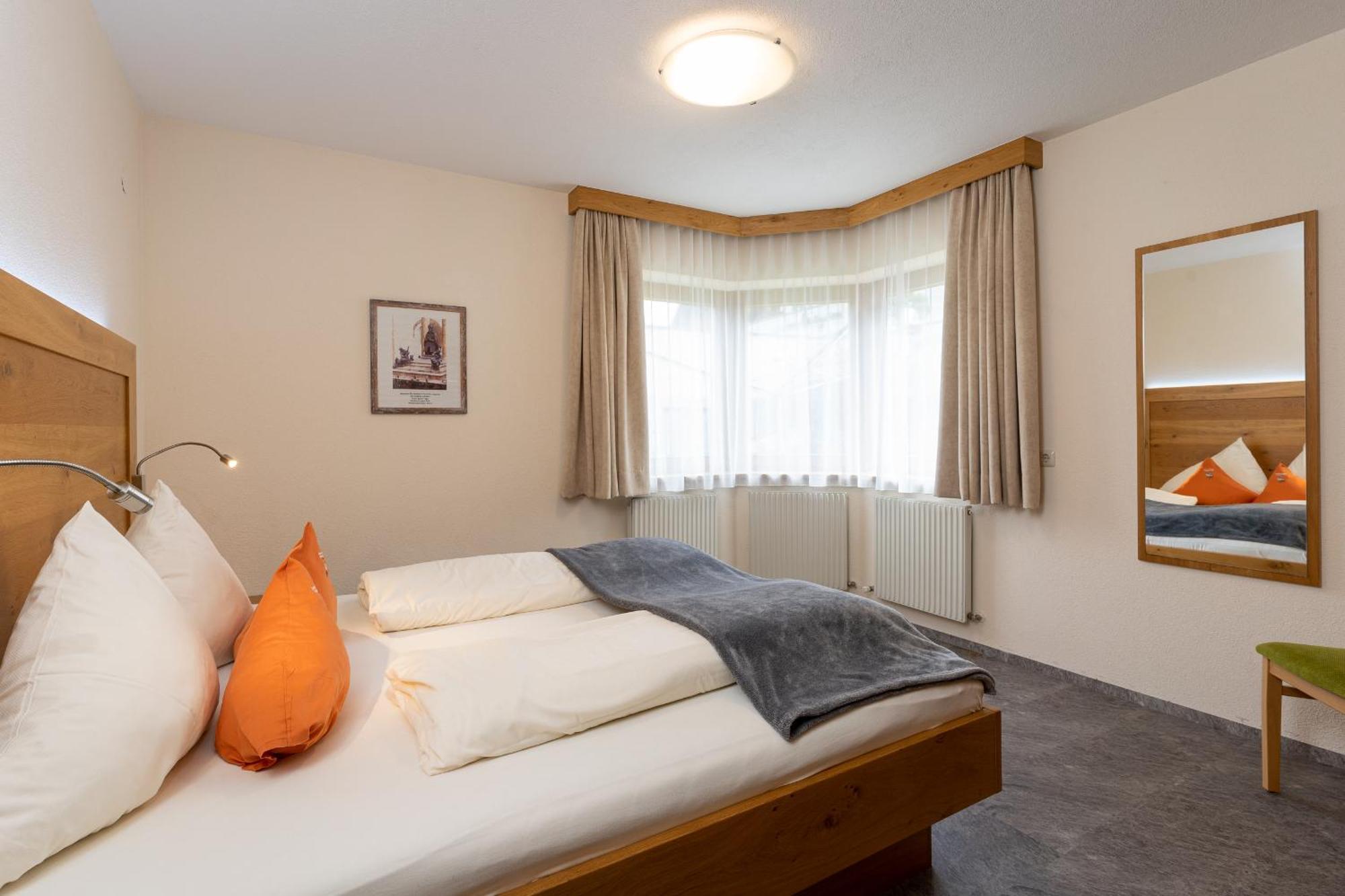 Appartements Am Burgsee Ladis Exterior foto