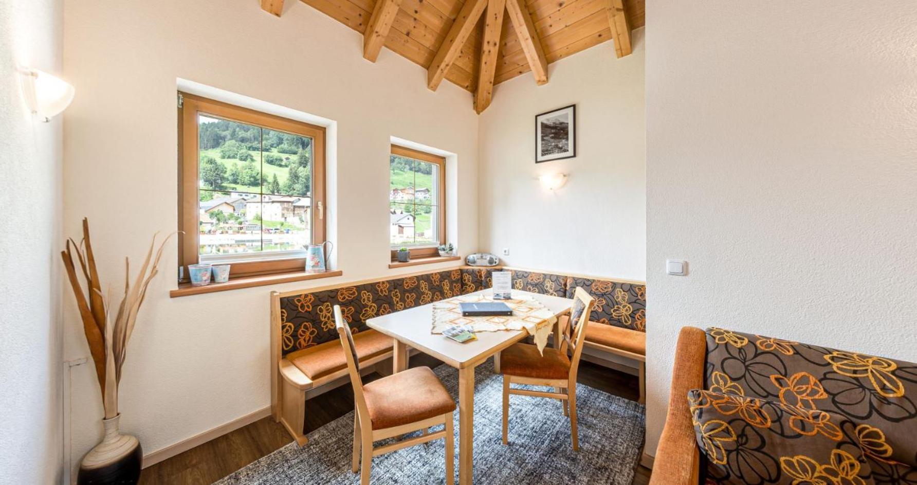 Appartements Am Burgsee Ladis Exterior foto